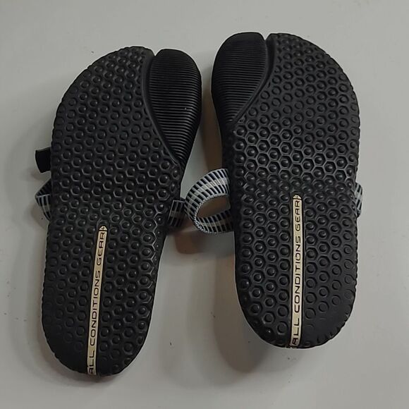 NIKE ACG ADJUSTABLE STRAP ALL CONDITION OUTDOOR ACTIVE SLIP ON SANDALS 7.5 8 - Picture 2 of 6